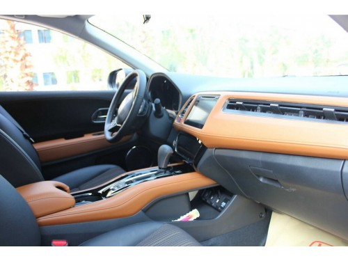 Характеристики автомобиля Honda Vezel 1.8 CVT Luxury (10.2014 - 12.2016): фото, вместимость, скорость, двигатель, топливо, масса, отзывы