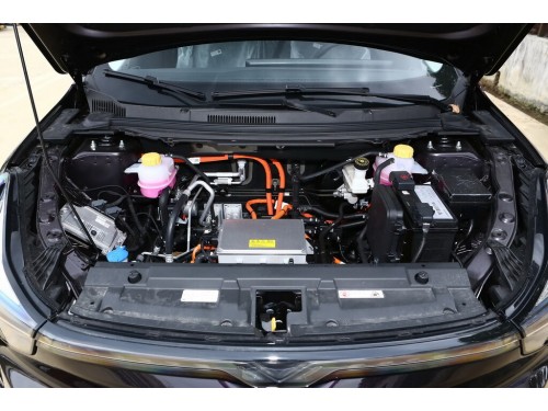 Характеристики автомобиля Hozon Neta U-II 81.6 kWh 600 Premium (01.2023 - 05.2023): фото, вместимость, скорость, двигатель, топливо, масса, отзывы