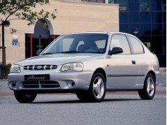Hyundai Accent 1.3 MT LS (07.1999 - 03.2003)