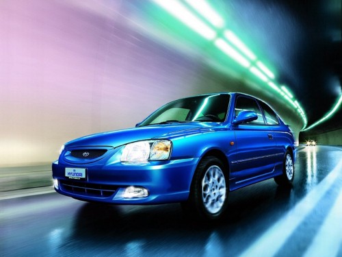 Характеристики автомобиля Hyundai Accent 1.3 AT GS (07.1999 - 03.2003): фото, вместимость, скорость, двигатель, топливо, масса, отзывы
