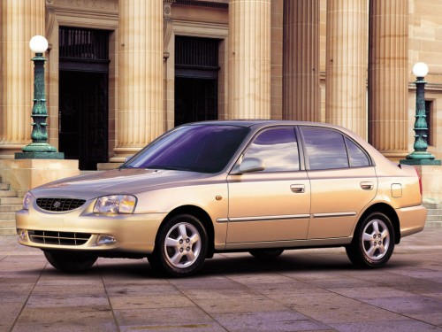 Характеристики автомобиля Hyundai Accent 1.5 AT LS (07.1999 - 02.2001): фото, вместимость, скорость, двигатель, топливо, масса, отзывы