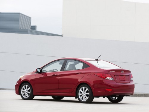 Характеристики автомобиля Hyundai Accent 1.6 GDi AT GLS (01.2011 - 12.2015): фото, вместимость, скорость, двигатель, топливо, масса, отзывы
