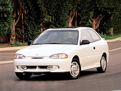 Характеристики автомобиля Hyundai Accent 1.5 MT GT (04.1996 - 01.1997): фото, вместимость, скорость, двигатель, топливо, масса, отзывы