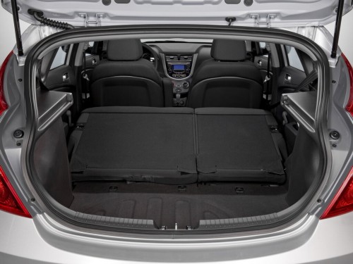 Характеристики автомобиля Hyundai Accent 1.4 VVT AT 2WD Modern (03.2013 - 10.2013): фото, вместимость, скорость, двигатель, топливо, масса, отзывы