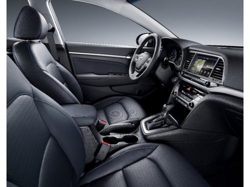 Характеристики автомобиля Hyundai Avante 1.6 MT U 2 VGT (09.2015 - 08.2018): фото, вместимость, скорость, двигатель, топливо, масса, отзывы