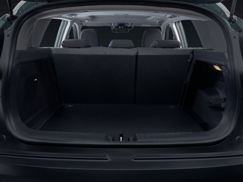 Характеристики автомобиля Hyundai Bayon 1.4 MPI AT 2WD High-Tech (08.2022 - н.в.): фото, вместимость, скорость, двигатель, топливо, масса, отзывы