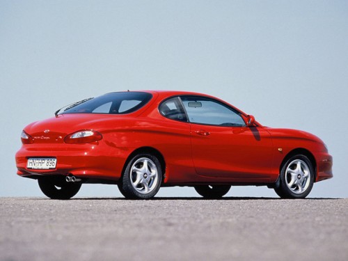 Характеристики автомобиля Hyundai Coupe 2.0 MT FX (01.1996 - 09.1999): фото, вместимость, скорость, двигатель, топливо, масса, отзывы
