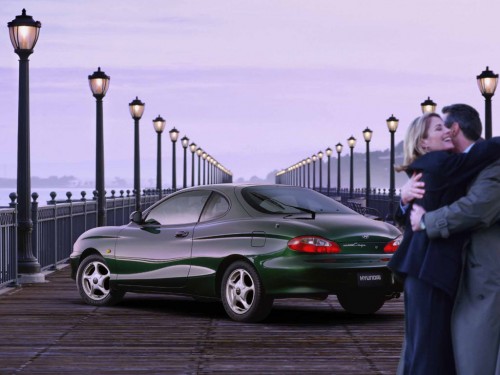 Характеристики автомобиля Hyundai Coupe 2.0 MT F (01.1996 - 09.1999): фото, вместимость, скорость, двигатель, топливо, масса, отзывы