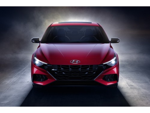 Характеристики автомобиля Hyundai Elantra 2.0 AT 2WD Style (04.2020 - н.в.): фото, вместимость, скорость, двигатель, топливо, масса, отзывы