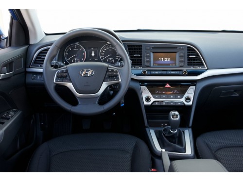 Характеристики автомобиля Hyundai Elantra 1.6 MT Start (06.2016 - 01.2017): фото, вместимость, скорость, двигатель, топливо, масса, отзывы