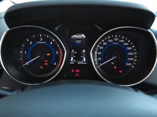 Характеристики автомобиля Hyundai i30 1.6 AT Active 3dr. (02.2013 - 03.2015): фото, вместимость, скорость, двигатель, топливо, масса, отзывы