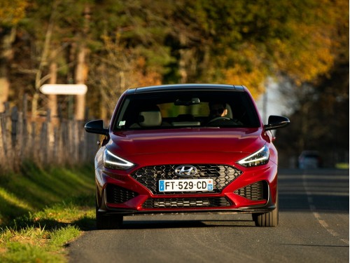 Характеристики автомобиля Hyundai i30 2.0 T-GDI DCT 2WD N Performance (06.2021 - н.в.): фото, вместимость, скорость, двигатель, топливо, масса, отзывы