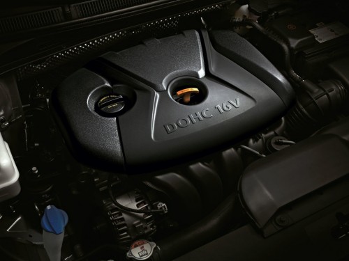 Характеристики автомобиля Hyundai i40 1.7 TD AT Advance (03.2014 - 10.2014): фото, вместимость, скорость, двигатель, топливо, масса, отзывы