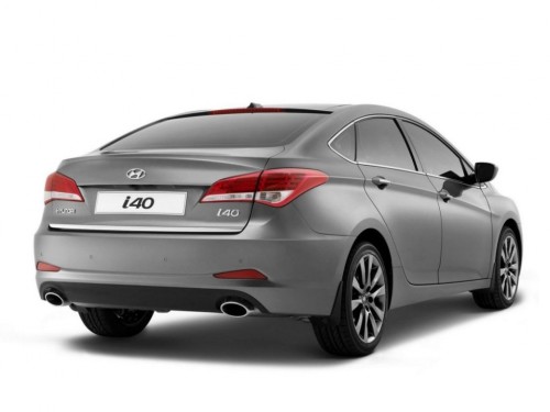 Характеристики автомобиля Hyundai i40 2.0 AT Premium (03.2012 - 03.2013): фото, вместимость, скорость, двигатель, топливо, масса, отзывы