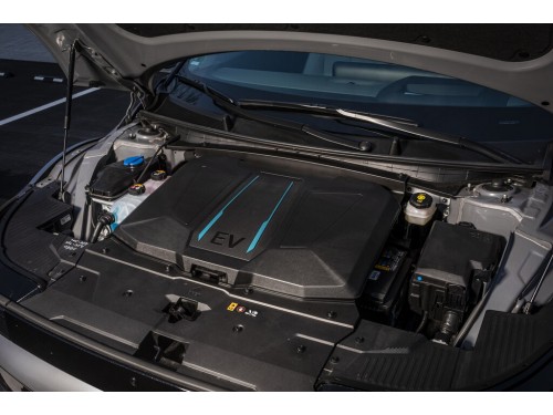 Характеристики автомобиля Hyundai Ioniq 5 72.6 kWh AWD Long Range Prestige (02.2021 - н.в.): фото, вместимость, скорость, двигатель, топливо, масса, отзывы