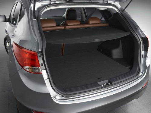 Характеристики автомобиля Hyundai ix35 2.0 MT 4WD Comfort (08.2009 - 08.2012): фото, вместимость, скорость, двигатель, топливо, масса, отзывы