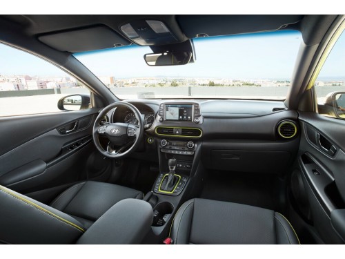 Характеристики автомобиля Hyundai Kona 1.6 eVGT 2WD Modern Art (06.2017 - 07.2019): фото, вместимость, скорость, двигатель, топливо, масса, отзывы
