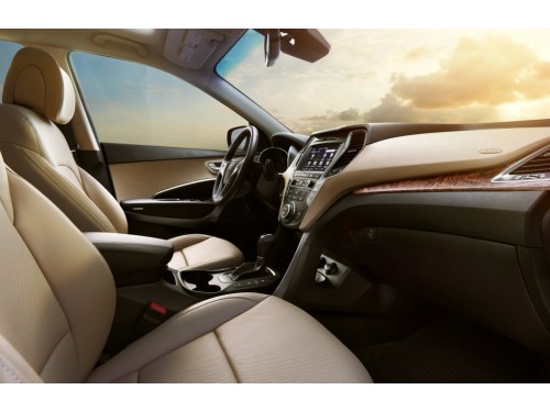 Характеристики автомобиля Hyundai Santa Fe 2.0 CRDi AT 2WD Exclusive 7 seats (07.2015 - 01.2017): фото, вместимость, скорость, двигатель, топливо, масса, отзывы
