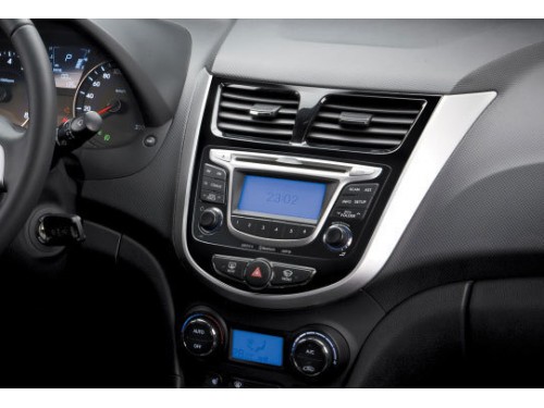 Характеристики автомобиля Hyundai Solaris 1.6 AT Dynamic (05.2011 - 05.2014): фото, вместимость, скорость, двигатель, топливо, масса, отзывы