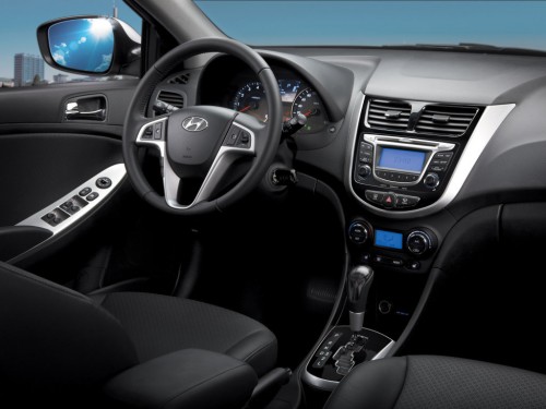 Характеристики автомобиля Hyundai Solaris 1.6 AT Family (03.2013 - 05.2014): фото, вместимость, скорость, двигатель, топливо, масса, отзывы
