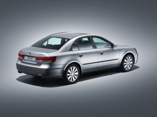 Характеристики автомобиля Hyundai Sonata 2.0 AT Elegance Special Maximum Premium Safety Pack (11.2008 - 08.2009): фото, вместимость, скорость, двигатель, топливо, масса, отзывы