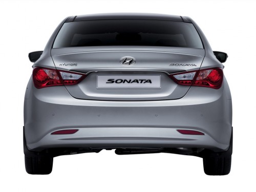 Характеристики автомобиля Hyundai Sonata 2.0 AT Grand (09.2011 - 06.2012): фото, вместимость, скорость, двигатель, топливо, масса, отзывы