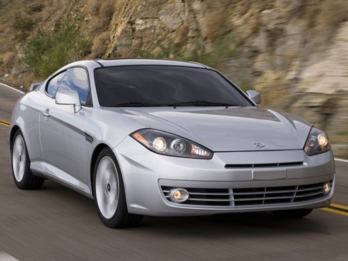 Характеристики автомобиля Hyundai Tiburon 2.7 MT Base (01.2007 - 09.2009): фото, вместимость, скорость, двигатель, топливо, масса, отзывы