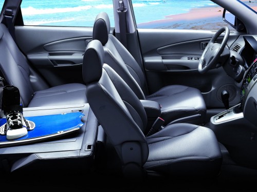 Характеристики автомобиля Hyundai Tucson 2.0 CRDi MT 4WD GLS (07.2004 - 03.2015): фото, вместимость, скорость, двигатель, топливо, масса, отзывы