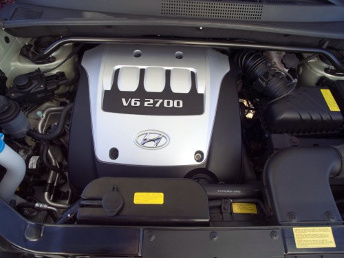 Характеристики автомобиля Hyundai Tucson 2.0 MT GLS (07.2007 - 06.2008): фото, вместимость, скорость, двигатель, топливо, масса, отзывы