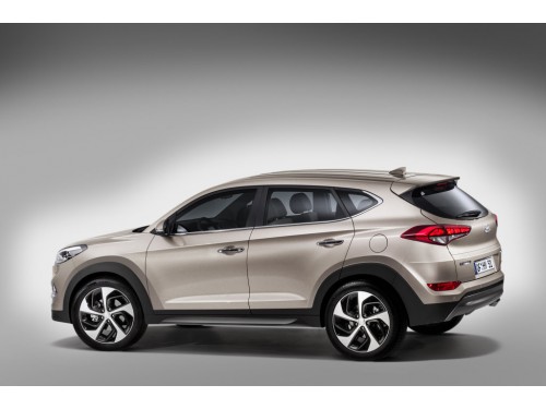 Характеристики автомобиля Hyundai Tucson 2.0 AT 2WD Start (11.2015 - 11.2016): фото, вместимость, скорость, двигатель, топливо, масса, отзывы