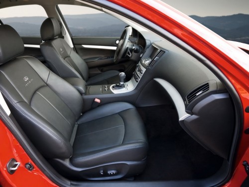 Характеристики автомобиля Infiniti G35 3.5 AT G35x (09.2006 - 02.2009): фото, вместимость, скорость, двигатель, топливо, масса, отзывы