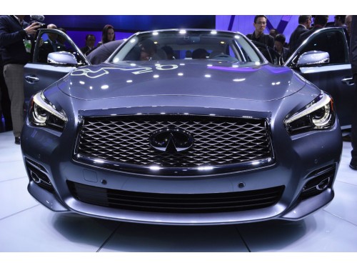 Характеристики автомобиля Infiniti Q50 2.0 Elegance (04.2014 - 11.2017): фото, вместимость, скорость, двигатель, топливо, масса, отзывы