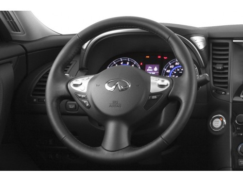Характеристики автомобиля Infiniti QX70 3.7 AWD Premium + NAVI (10.2013 - 12.2018): фото, вместимость, скорость, двигатель, топливо, масса, отзывы