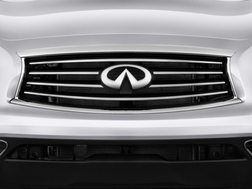 Характеристики автомобиля Infiniti QX70 5.0 AWD Hi-tech (Black quartz) (10.2013 - 05.2017): фото, вместимость, скорость, двигатель, топливо, масса, отзывы
