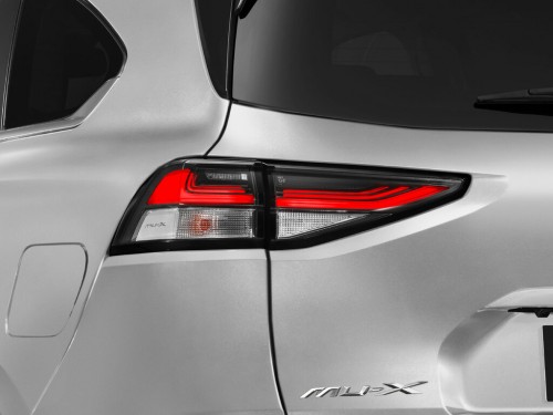 Характеристики автомобиля Isuzu MU-X 3.0D AT Comfort (03.2022 - 07.2023): фото, вместимость, скорость, двигатель, топливо, масса, отзывы