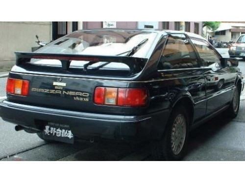 Характеристики автомобиля Isuzu Piazza Nero 2.0 Irmscher (02.1988 - 07.1991): фото, вместимость, скорость, двигатель, топливо, масса, отзывы