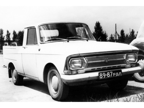 Характеристики автомобиля ИЖ 2715 1.4 MT М-100 (03.1972 - 02.1982): фото, вместимость, скорость, двигатель, топливо, масса, отзывы
