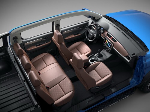 Характеристики автомобиля JAC T8 2.0 CTI MT 2WD International Luxury Large Distinguished (11.2021 - н.в.): фото, вместимость, скорость, двигатель, топливо, масса, отзывы