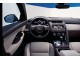 Характеристики автомобиля Jaguar E-Pace 2.0 T AT AWD First Edition (07.2017 - 10.2018): фото, вместимость, скорость, двигатель, топливо, масса, отзывы