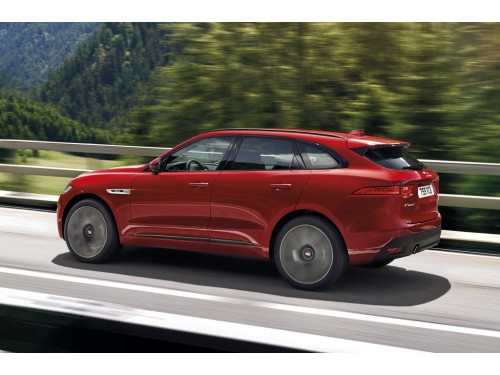 Характеристики автомобиля Jaguar F-Pace 2.0 TD AT AWD Pure (06.2016 - 09.2020): фото, вместимость, скорость, двигатель, топливо, масса, отзывы