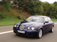 Jaguar S-type 2.5 AT Executive (06.2004 - 09.2007)