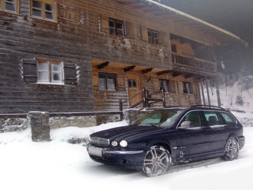 Характеристики автомобиля Jaguar X-Type 2.0 AT Sport (01.2004 - 07.2005): фото, вместимость, скорость, двигатель, топливо, масса, отзывы