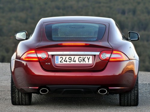 Характеристики автомобиля Jaguar XK 5.0 AT Portfolio (02.2009 - 02.2011): фото, вместимость, скорость, двигатель, топливо, масса, отзывы