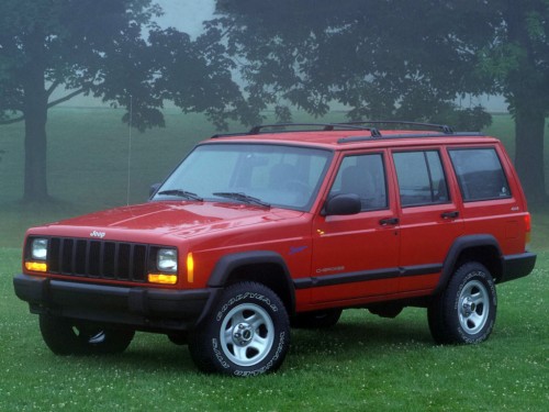 Характеристики автомобиля Jeep Cherokee 4.0 MT 4X2 Sport (07.1997 - 05.1999): фото, вместимость, скорость, двигатель, топливо, масса, отзывы