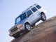 Характеристики автомобиля Jeep Commander 5.7 AT Overland (07.2005 - 11.2010): фото, вместимость, скорость, двигатель, топливо, масса, отзывы