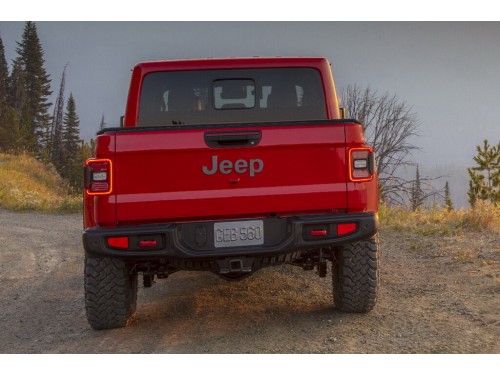 Характеристики автомобиля Jeep Gladiator 3.6 AT Sport S (06.2019 - н.в.): фото, вместимость, скорость, двигатель, топливо, масса, отзывы