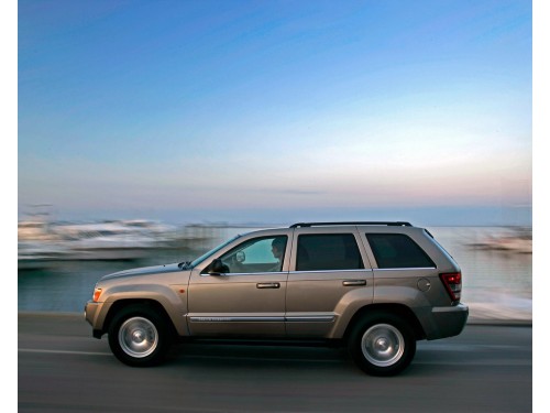 Характеристики автомобиля Jeep Grand Cherokee 3.0 TD AT Laredo (06.2005 - 07.2007): фото, вместимость, скорость, двигатель, топливо, масса, отзывы