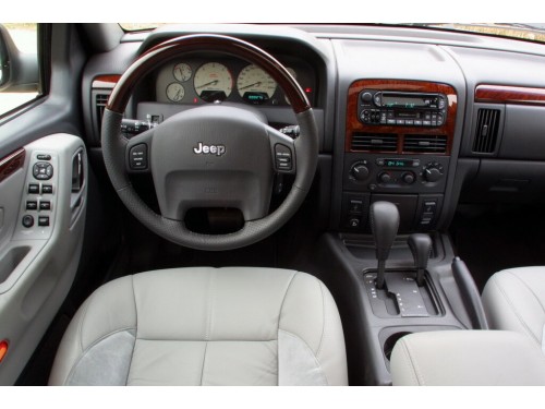 Характеристики автомобиля Jeep Grand Cherokee 2.7 CRD AT 4WD Overland (04.2001 - 03.2005): фото, вместимость, скорость, двигатель, топливо, масса, отзывы