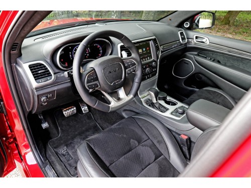 Характеристики автомобиля Jeep Grand Cherokee 3.6 AT AWD Overland (09.2013 - 12.2016): фото, вместимость, скорость, двигатель, топливо, масса, отзывы