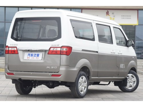 Характеристики автомобиля Jinbei Haixing X30 1.3 MT Flagship (12.2014 - 01.2017): фото, вместимость, скорость, двигатель, топливо, масса, отзывы